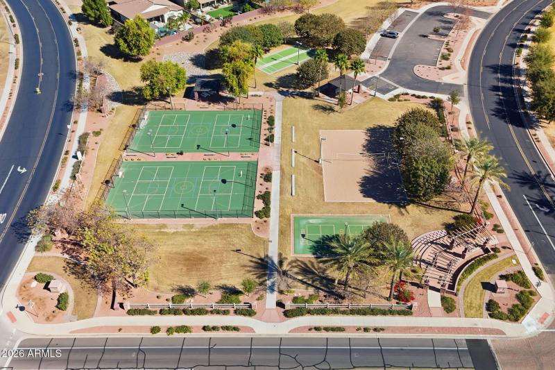 048-community-amenities