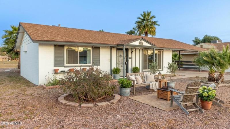 Front- virtually staged