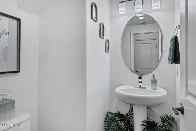 1825 E Hampton Ln-14