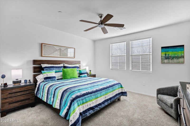 1825 E Hampton Ln-20