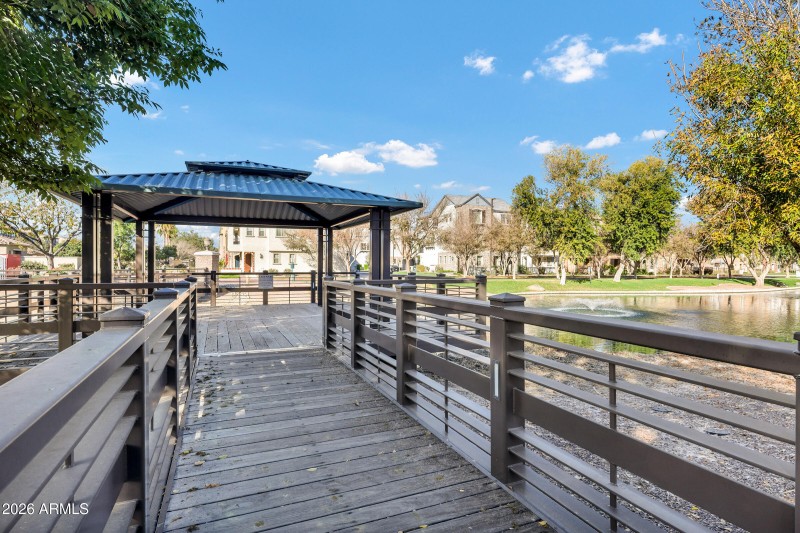 1825 E Hampton Ln-30