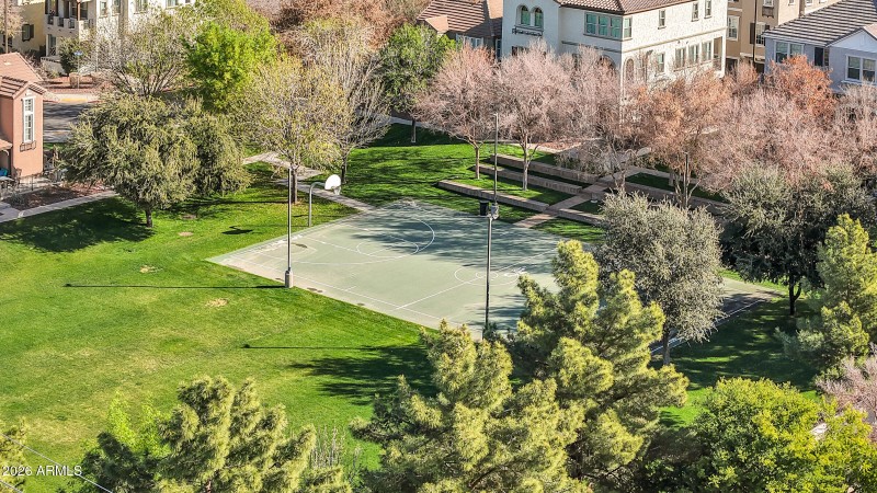 1825 E Hampton Ln-36