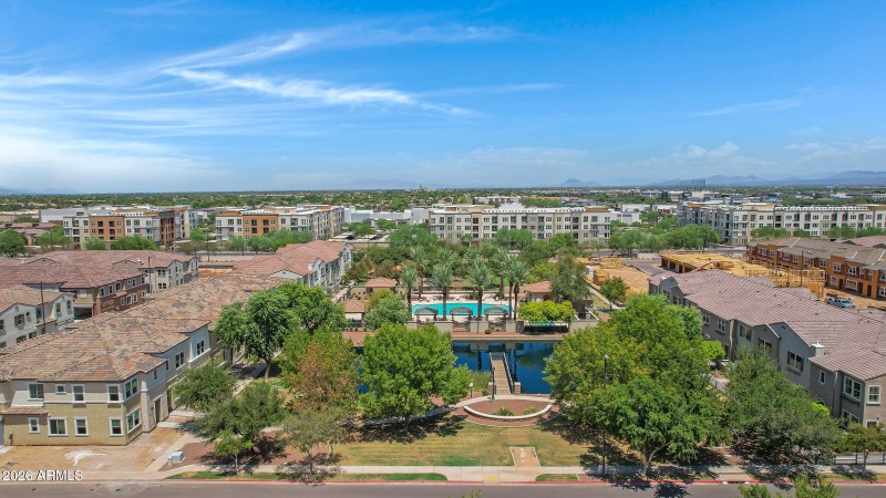 1825 E Hampton Ln-59