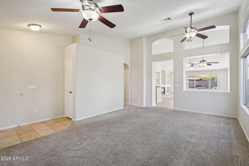 7-web-or-mls-Aspen Way-S0702-007