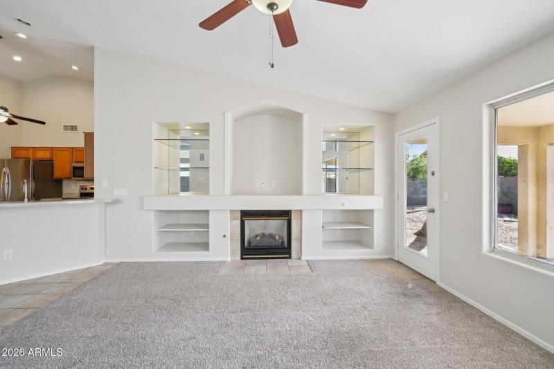 15-web-or-mls-Aspen Way-S0702-015