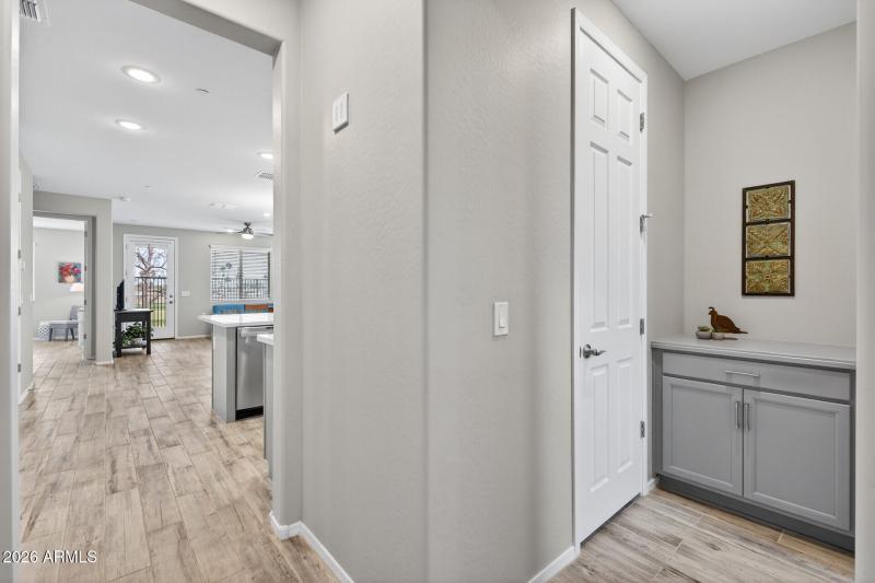 Hall towards Kitchen/Great Rm & 1/2 bath