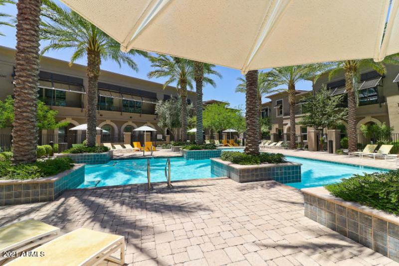 20180613193608083488000000-o