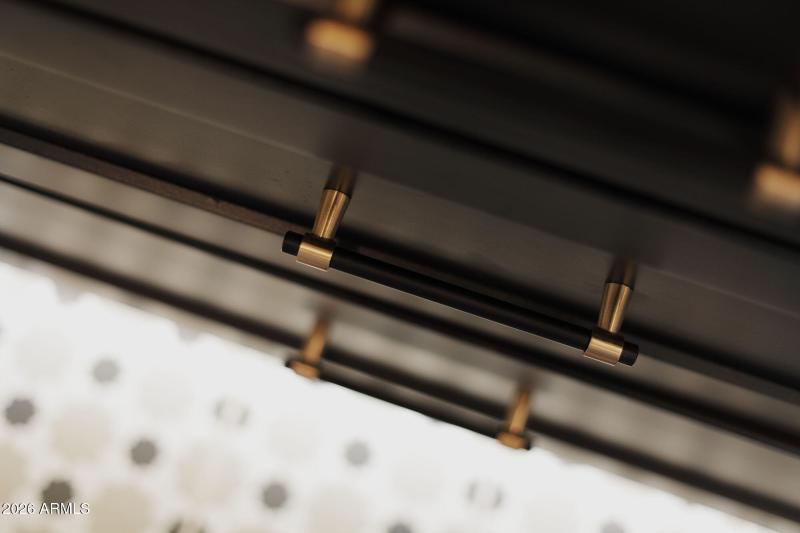 PHX_Marquis_PMA45_Topaz_PrimarySuiteDeta