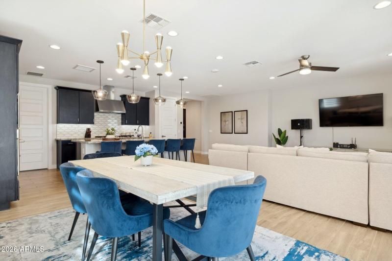 11-web-or-mls-6875-w-spur-dr