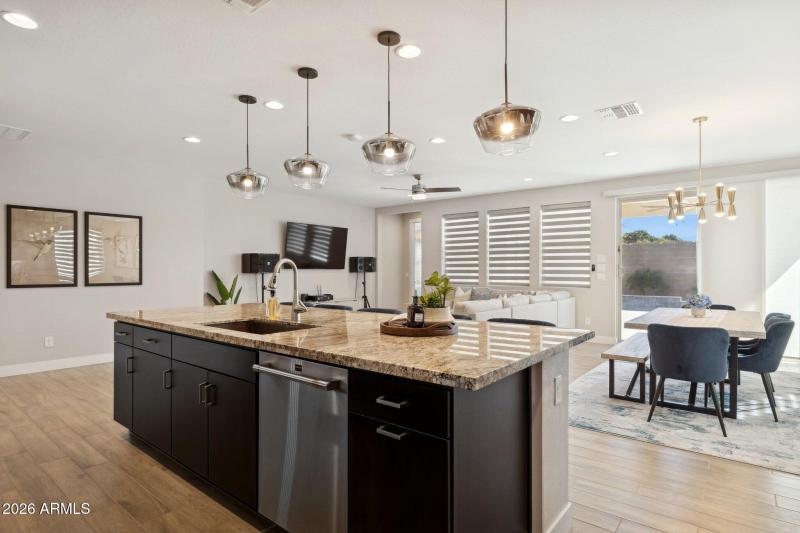 14-web-or-mls-6875-w-spur-dr