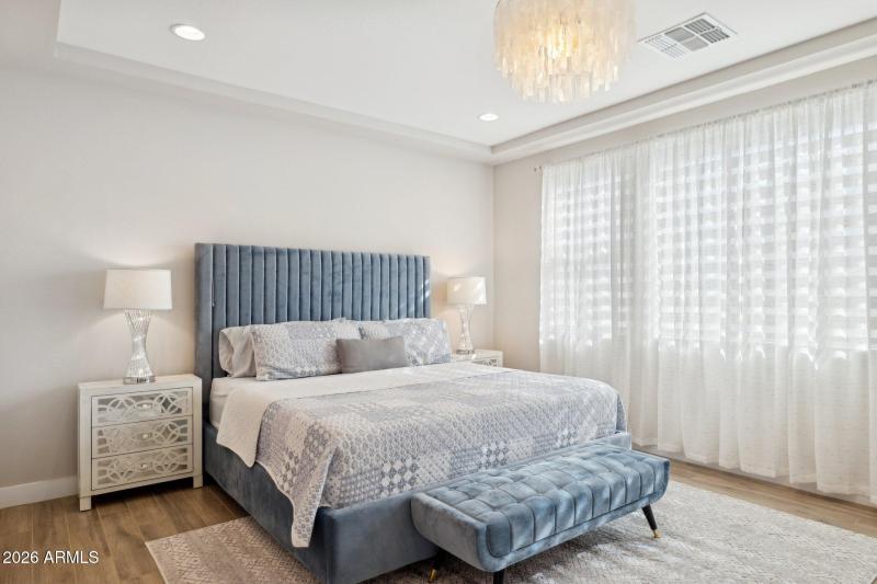 16-web-or-mls-6875-w-spur-dr