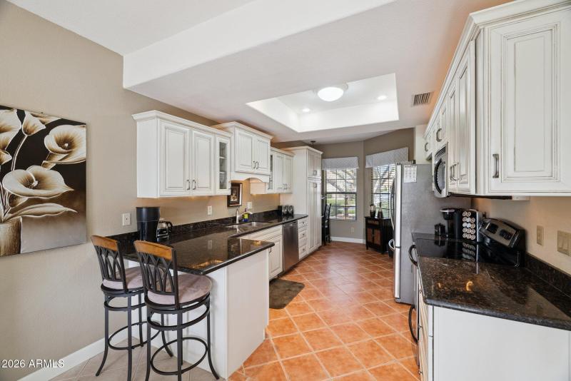 11-web-or-mls-7949-e-joshua-tree-ln