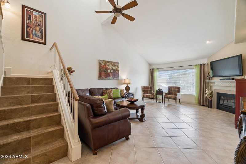 16-web-or-mls-7949-e-joshua-tree-ln