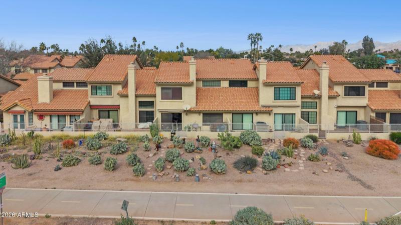 43-web-or-mls-7949-e-joshua-tree-ln