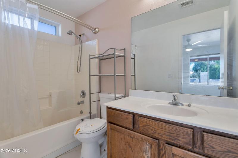 11-web-or-mls-QP-8676