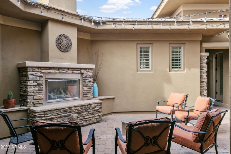 Spacious Front Courtyard