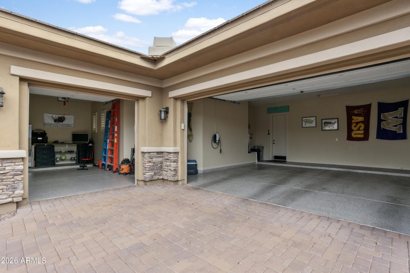 3-Car Garage w/ Epoxy Coating