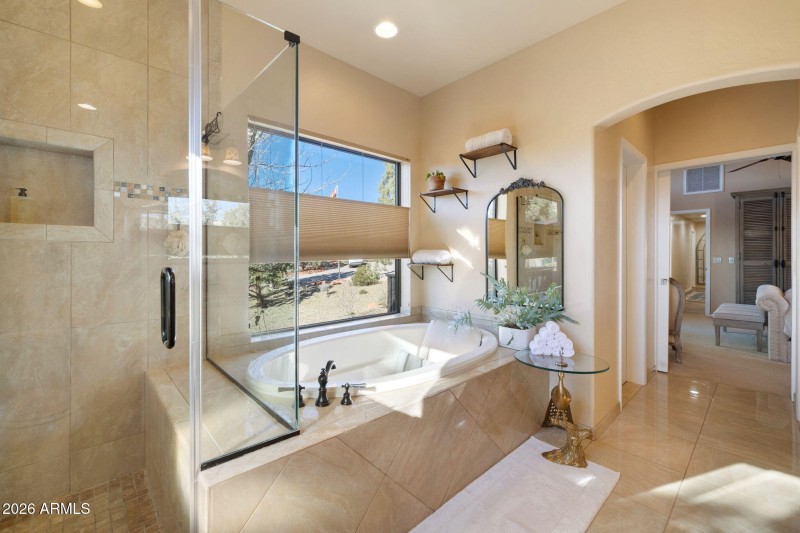 20-web-or-mls-FA9A1703