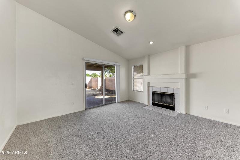 15904 W Lundberg St-19