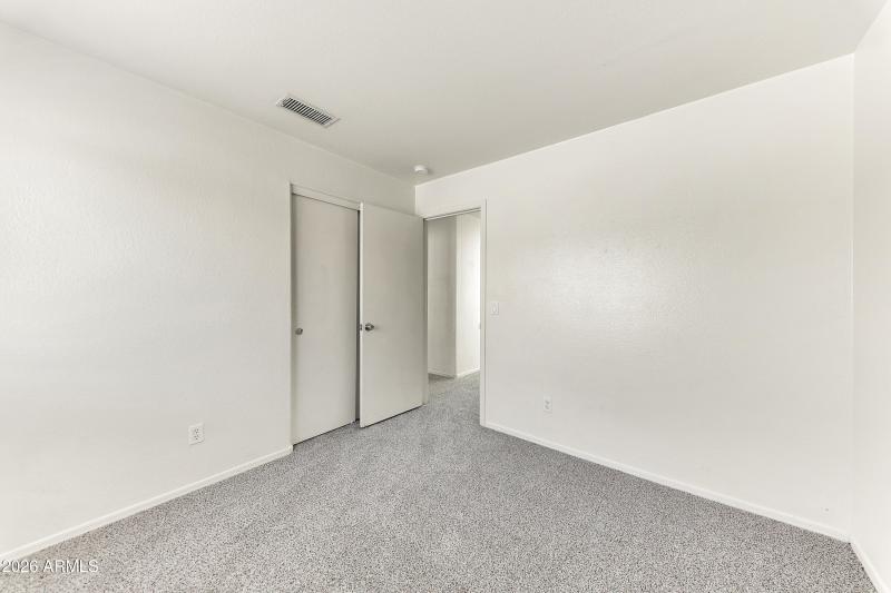 15904 W Lundberg St-30