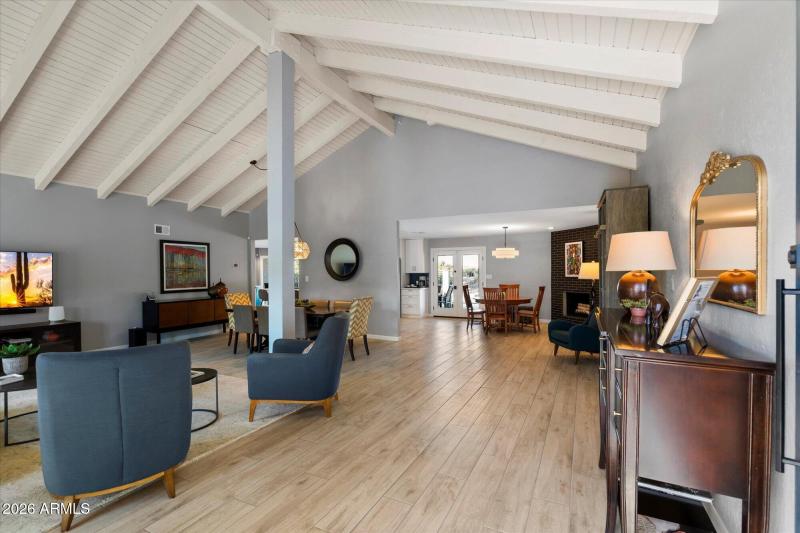 Spacious/Flexible Floor plan