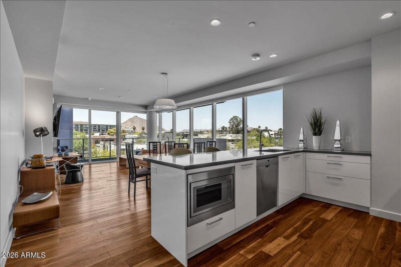 10-2023-05-02 10.00.18-2