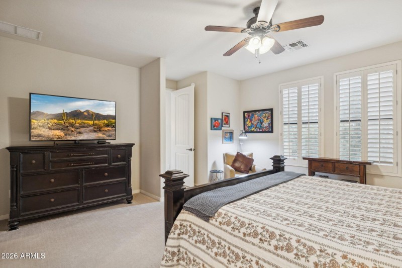 14-web-or-mls-13450-e-via-linda-unit-202