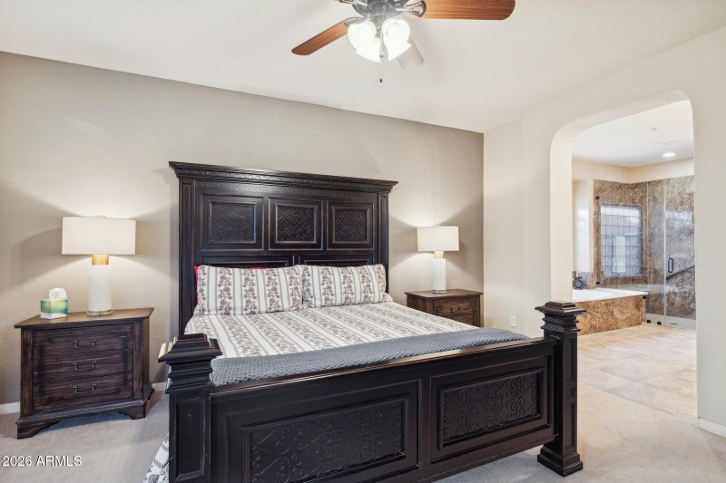 15-web-or-mls-13450-e-via-linda-unit-202