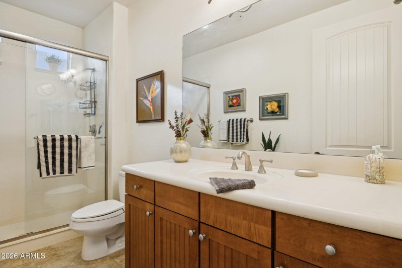 26-web-or-mls-13450-e-via-linda-unit-202