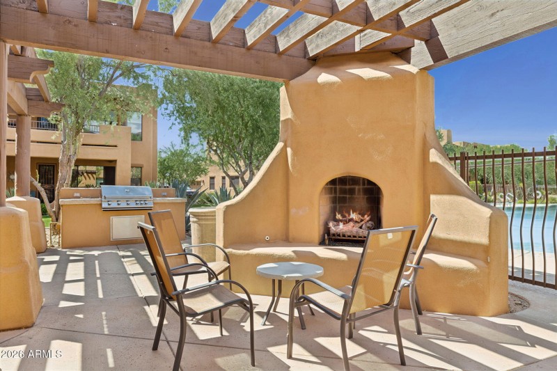 39-web-or-mls-13450-e-via-linda-unit-202