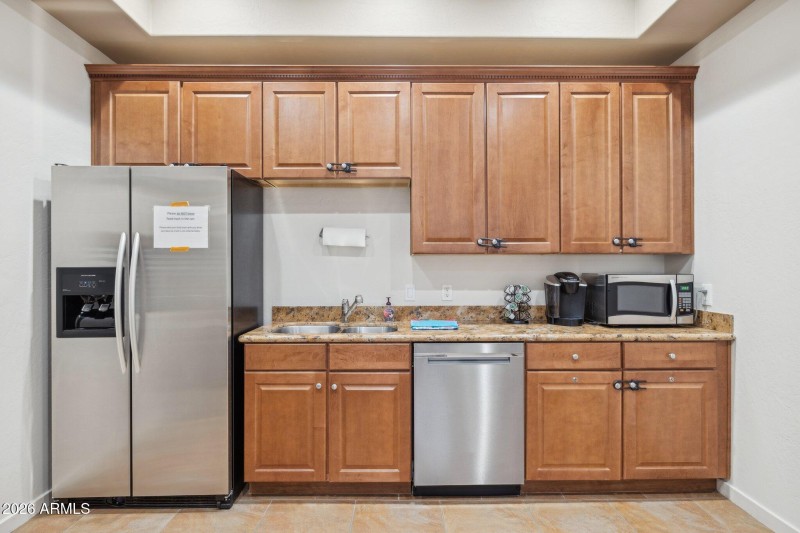 50-web-or-mls-13450-e-via-linda-unit-202