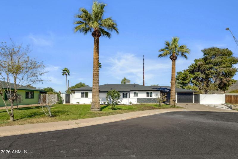 2-web-or-mls-1524-w-mission-ln