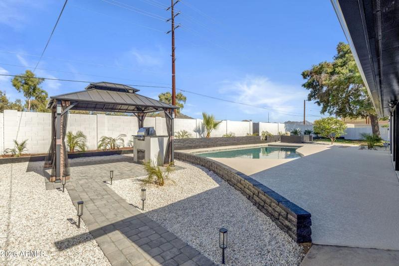 43-web-or-mls-1524-w-mission-ln