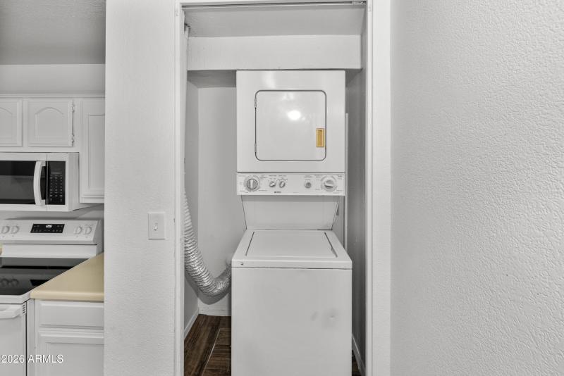 16 - Laundry closet