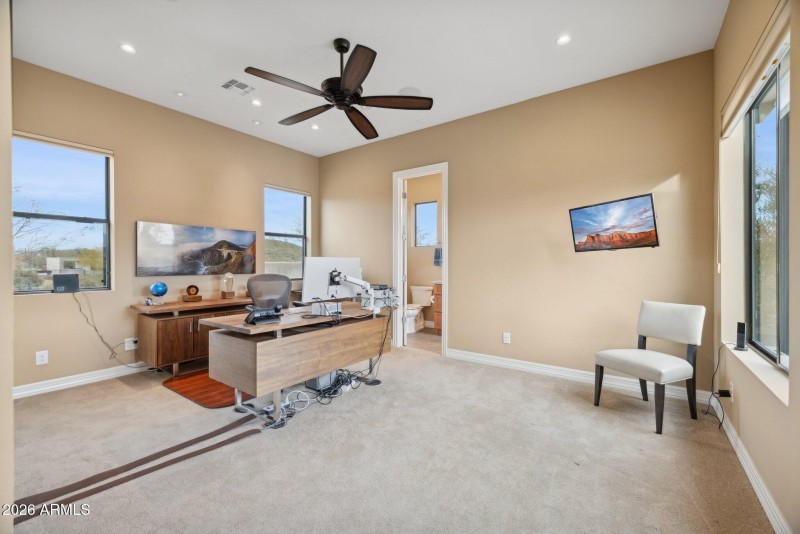 Bedroom 4 En Suite Bath