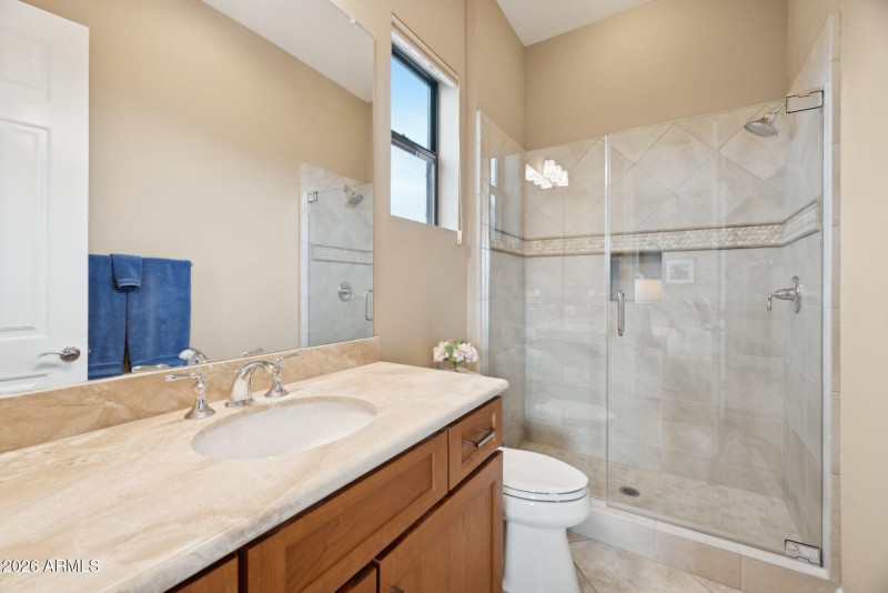 Bedrpom 2 En Suite Bath