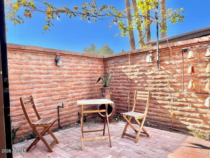 20221217181705404908000000-o