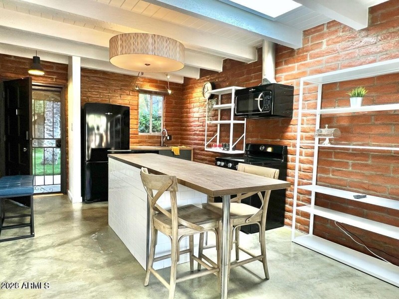 20221217181723930794000000-o