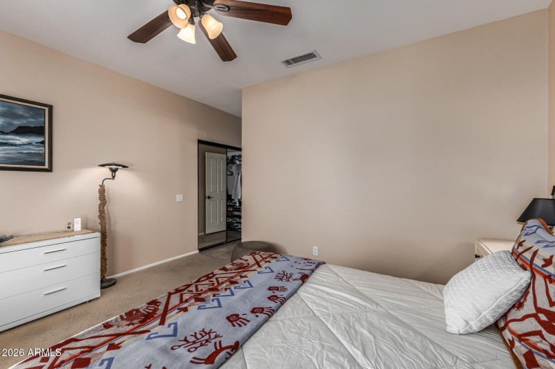 Looking toward closet and entry