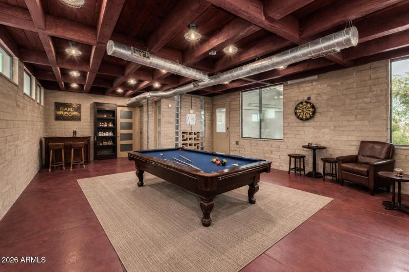 B8BDC8A0-01C2-404D-B842-F899F881467E