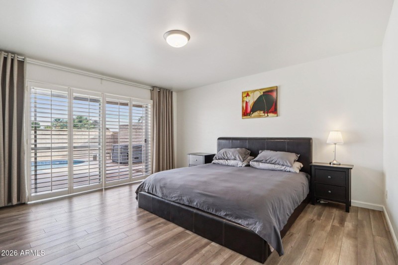 19-web-or-mls-North 25th Pl-S0702-019