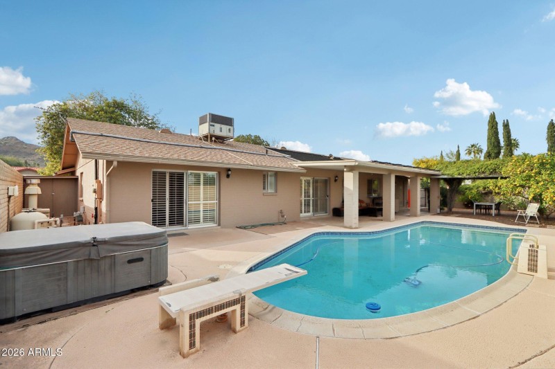 43-web-or-mls-North 25th Pl-S0702-043