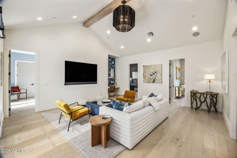 3-web-or-mls-D46A5617