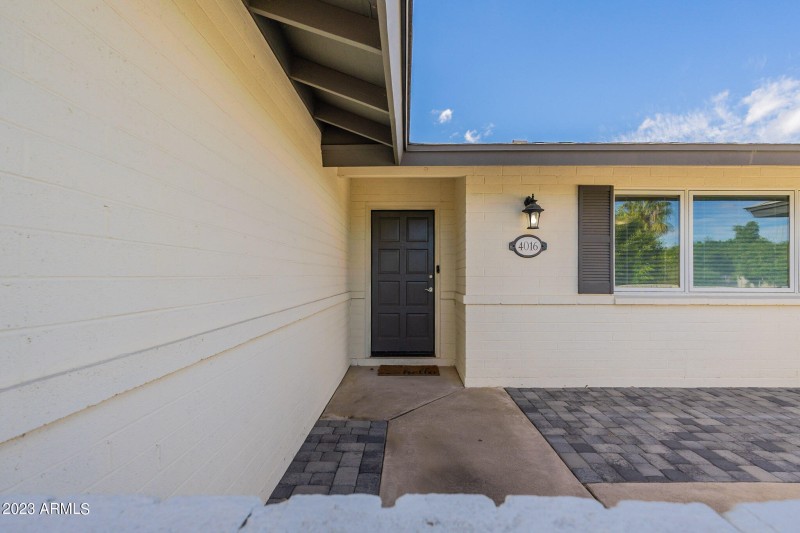 7-web-or-mls-Holbrook-7