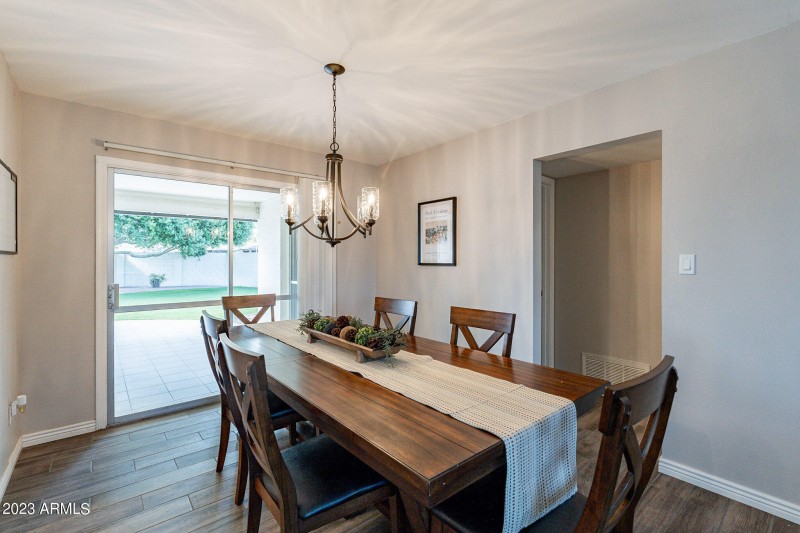 11-web-or-mls-Holbrook-11