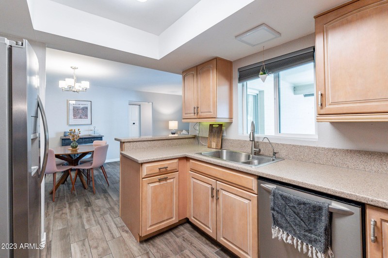 14-web-or-mls-Holbrook-14