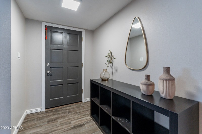 20-web-or-mls-Holbrook-20