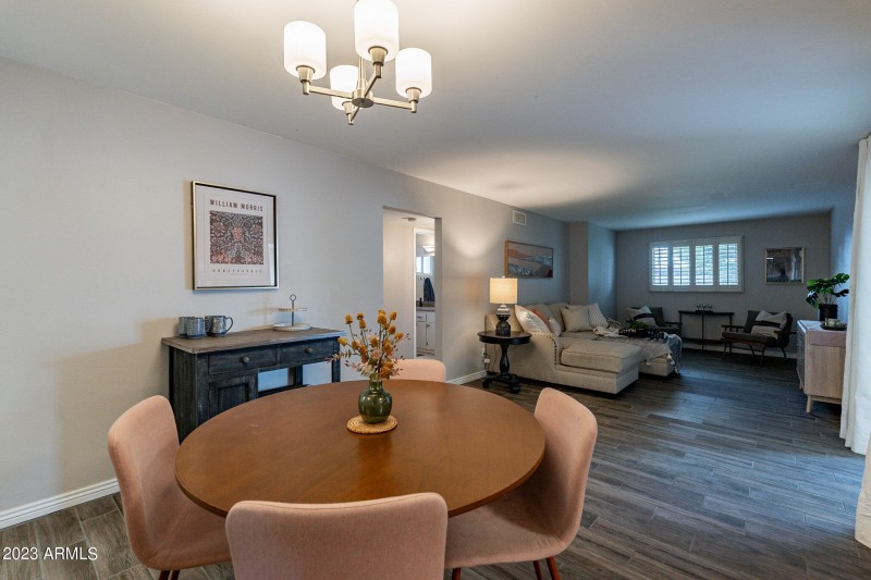 21-web-or-mls-Holbrook-21