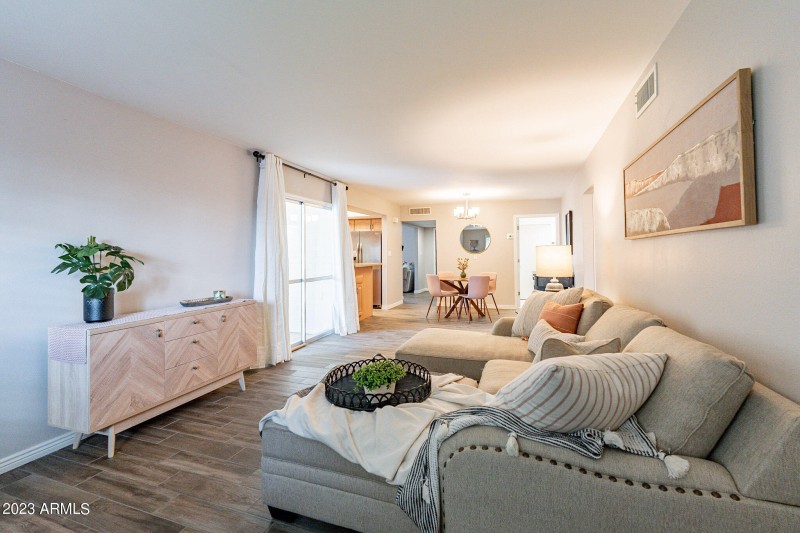 26-web-or-mls-Holbrook-26