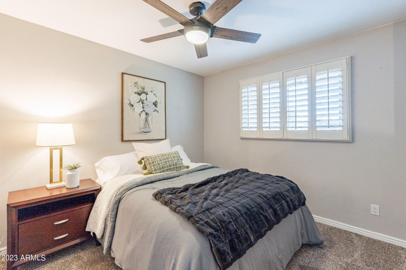 32-web-or-mls-Holbrook-32